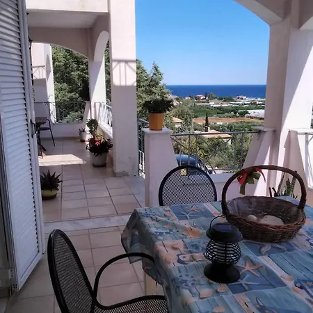West Red Rock And View Leonidio Maisonette Studio Exterior photo
