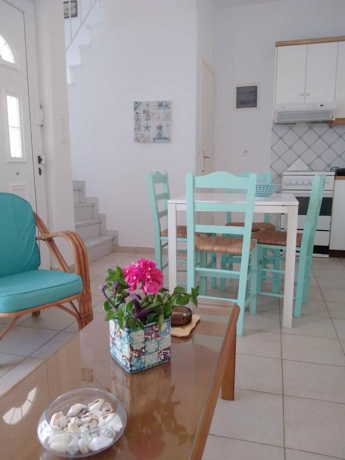 West Red Rock And View Maisonette * Leonidio