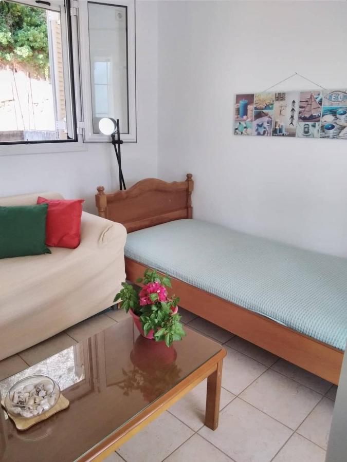West Red Rock And View Maisonette * Leonidio
